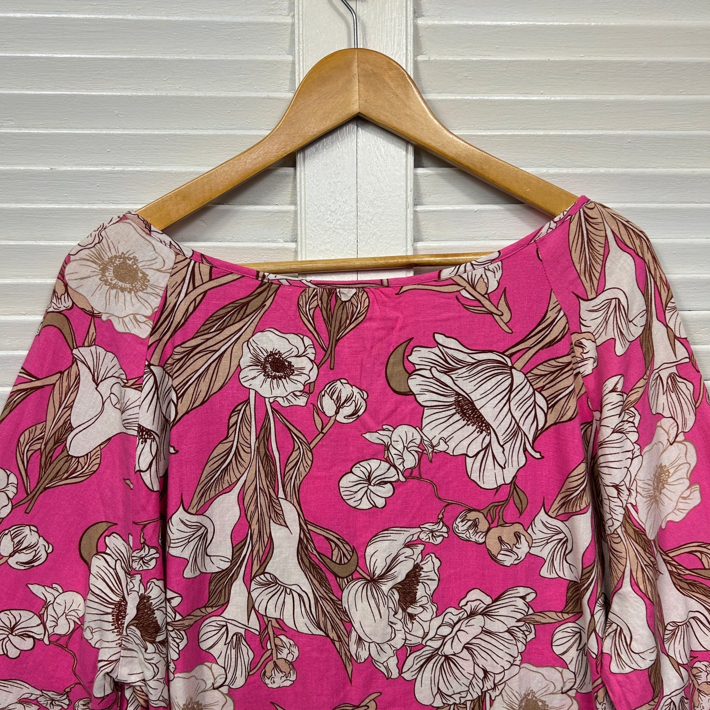 Noni B Linen Blend Top 18 Pink Floral Long Sleeve