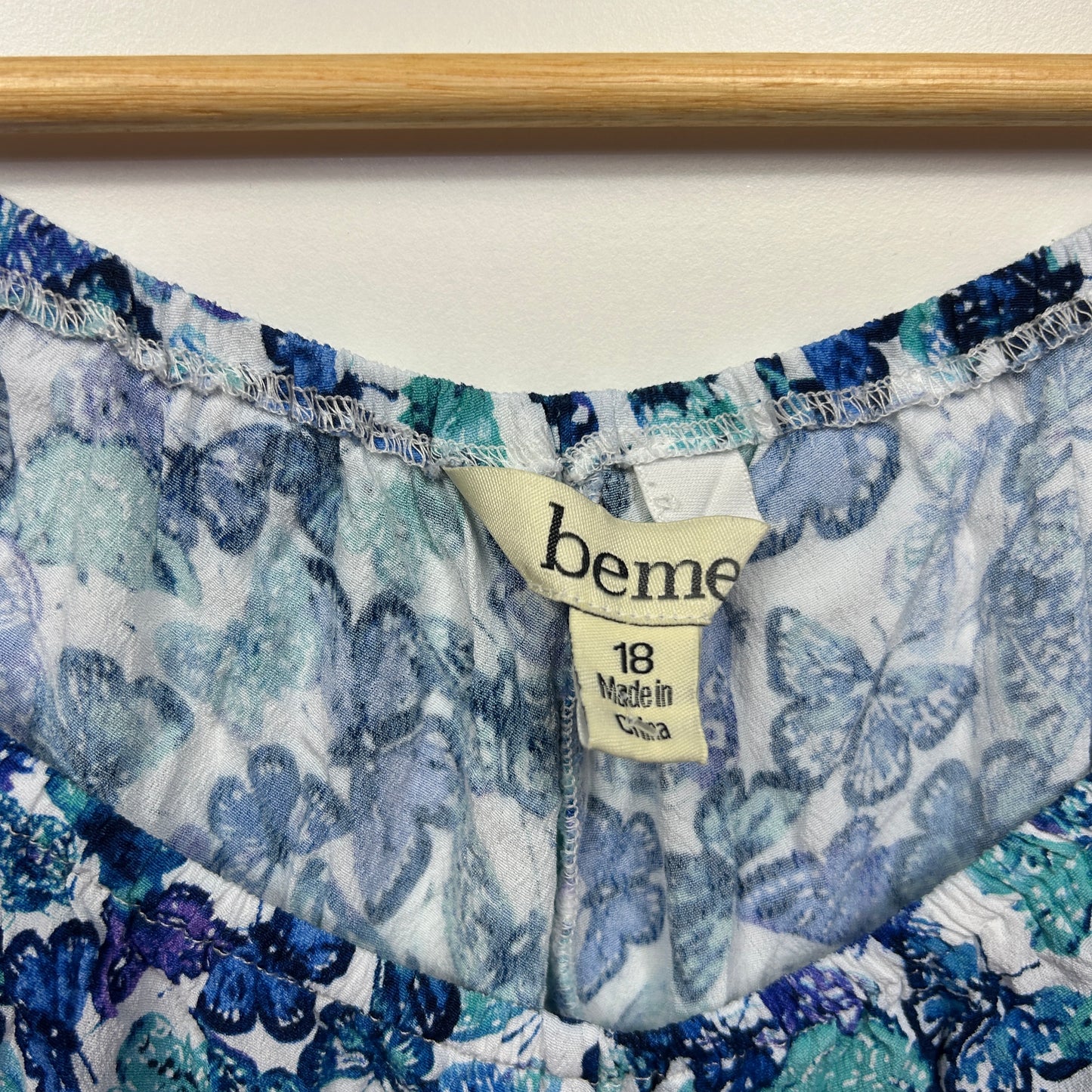 beme Top Size 18 Blue White Butterflies 3/4 Sleeve Viscose