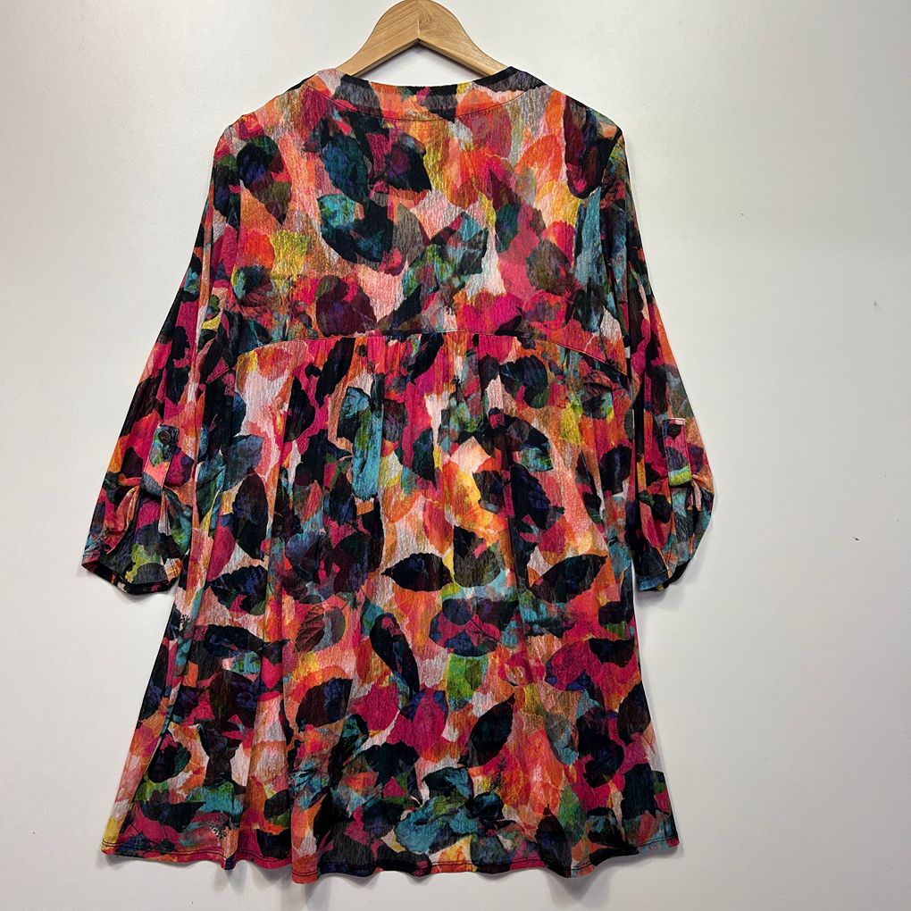 Taking Shape Multicoloured Top & Jacket Overlay - Size 18/M
