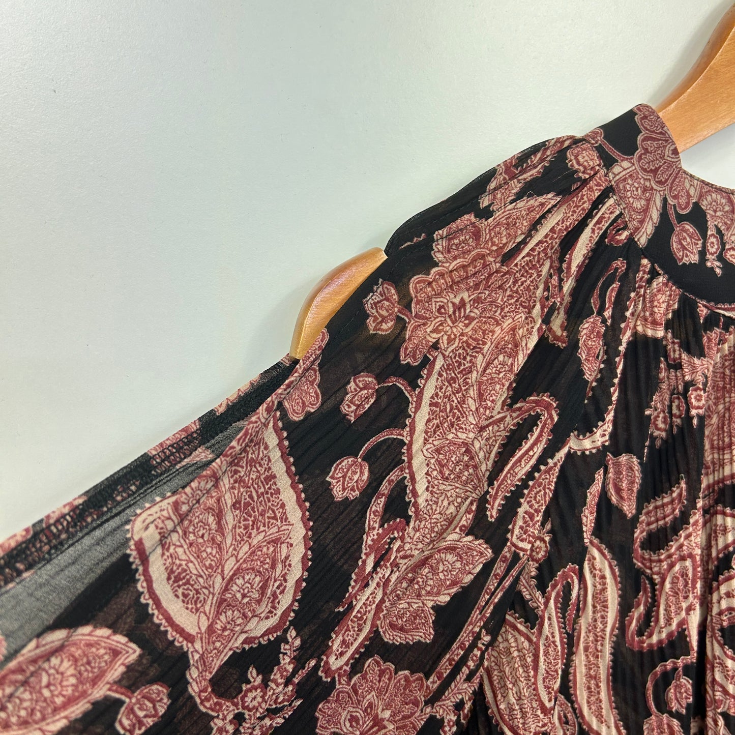 City Chic Dress Size 16 Small Plus Paisley Print Sheer Cold Shoulder Sleeve