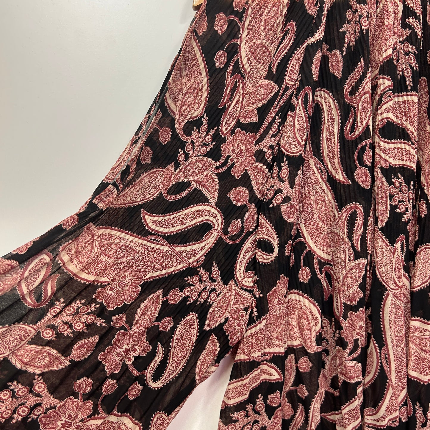 City Chic Dress Size 16 Small Plus Paisley Print Sheer Cold Shoulder Sleeve