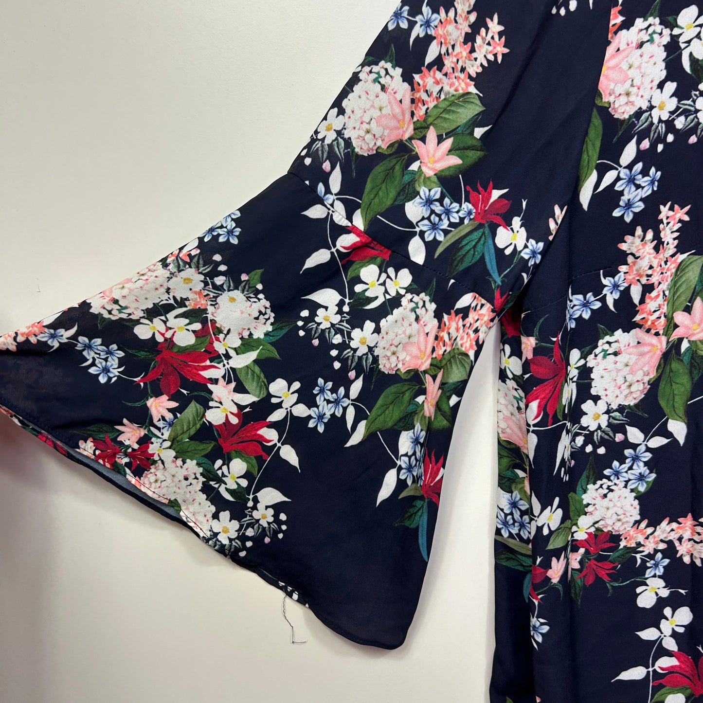 Jacqui E Top Size 16 Floral Long Bell Sleeve Multicoloured