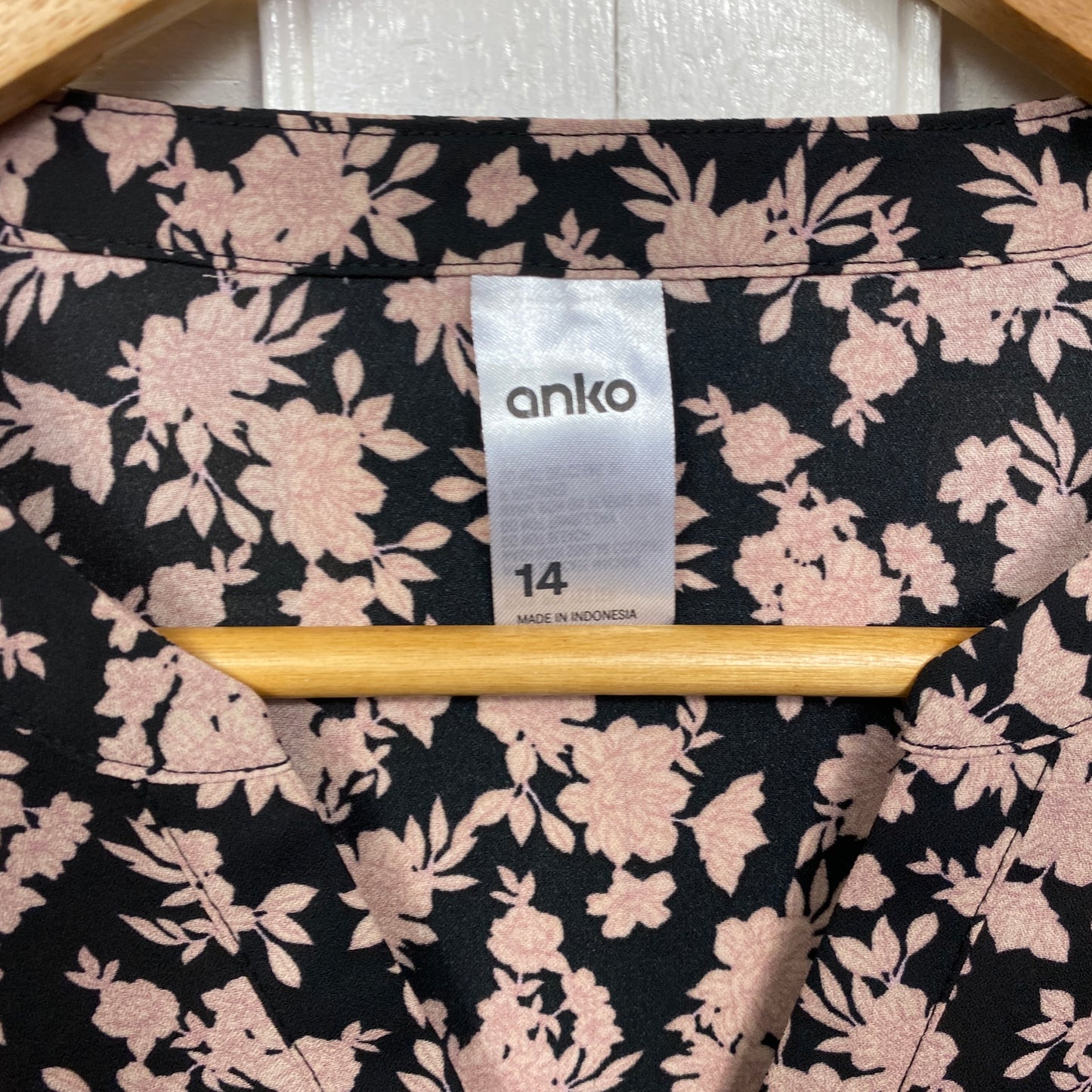 Anko Top Size 14 Long Sleeve Black Floral