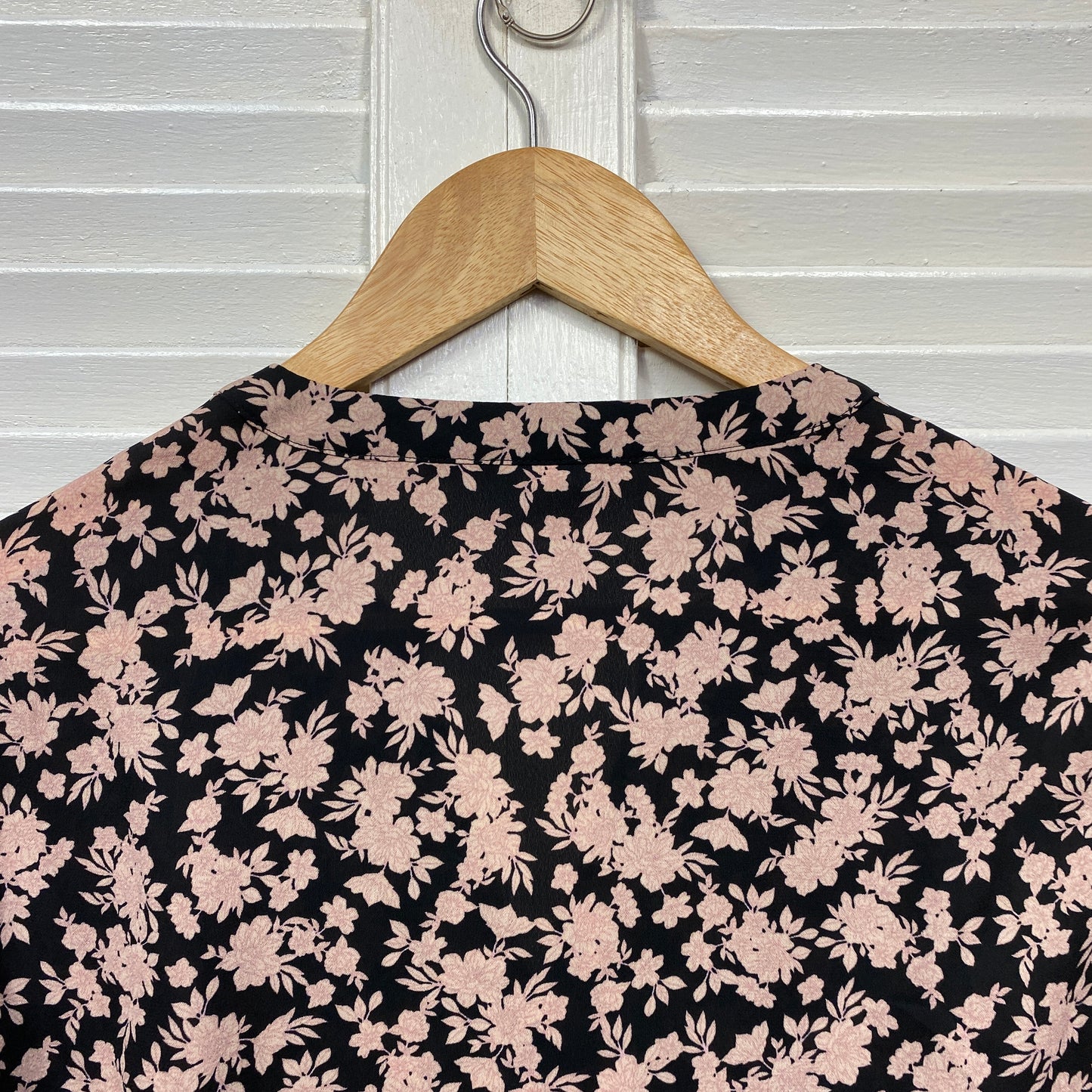 Anko Top Size 14 Long Sleeve Black Floral
