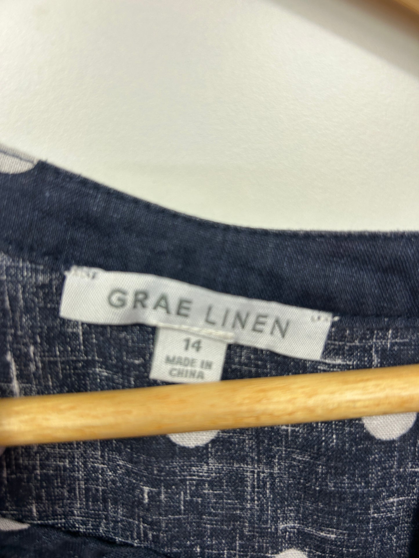 Suzanne Grae Linen Top Size 14 Navy White Polka Dots Long Sleeve