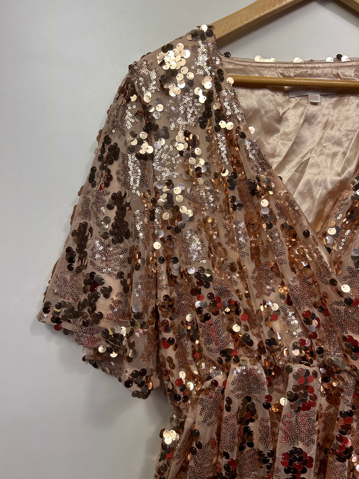 Something for Sarah Dress Size 16-18 Cocktail Evening Party Sequins Gold