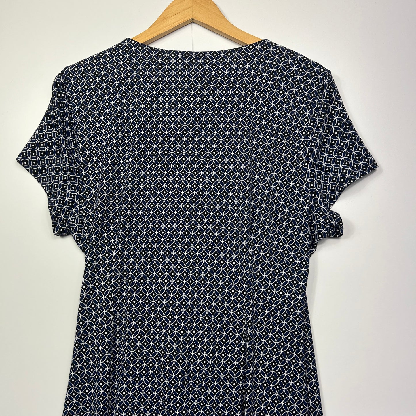 Jacqui E Dress Size 16 XL Short Sleeve Gathered Waist