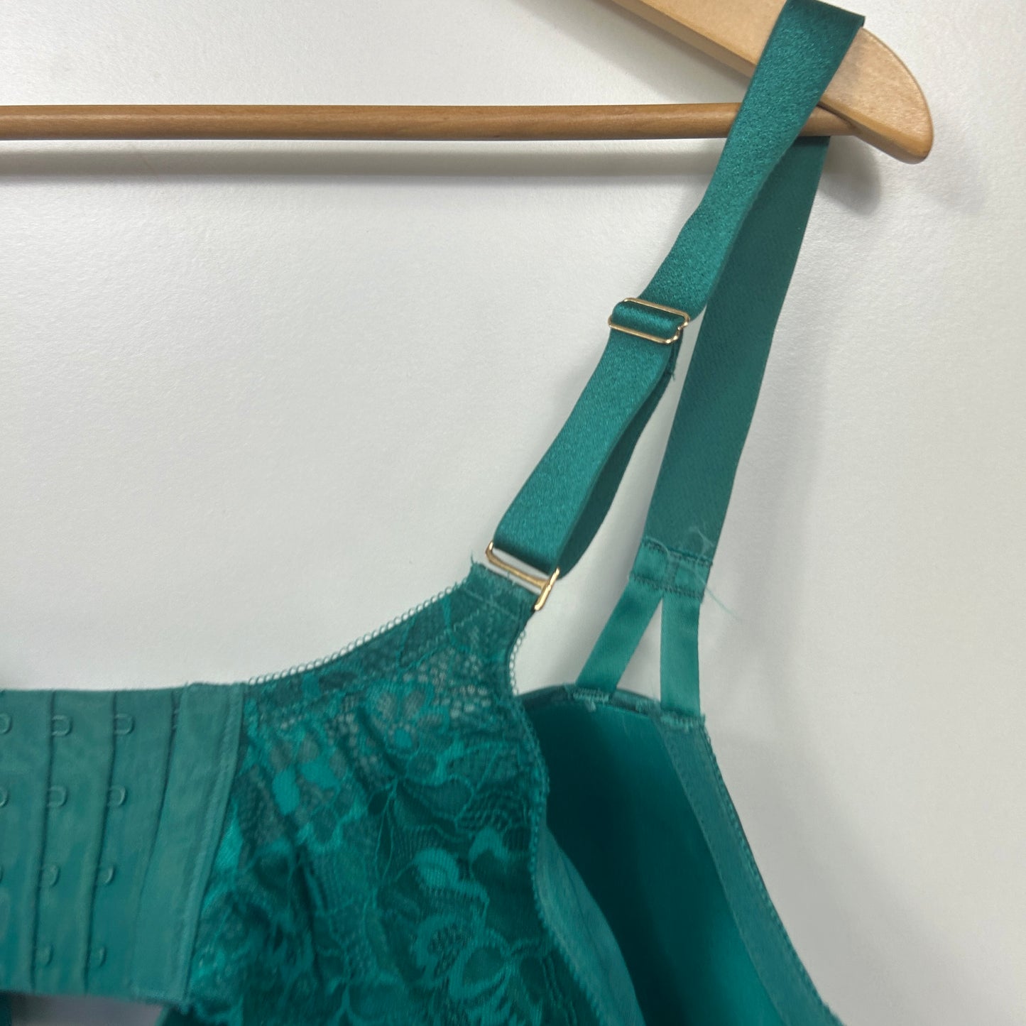 City Chic Teal Green Lace Bra - Size 22D