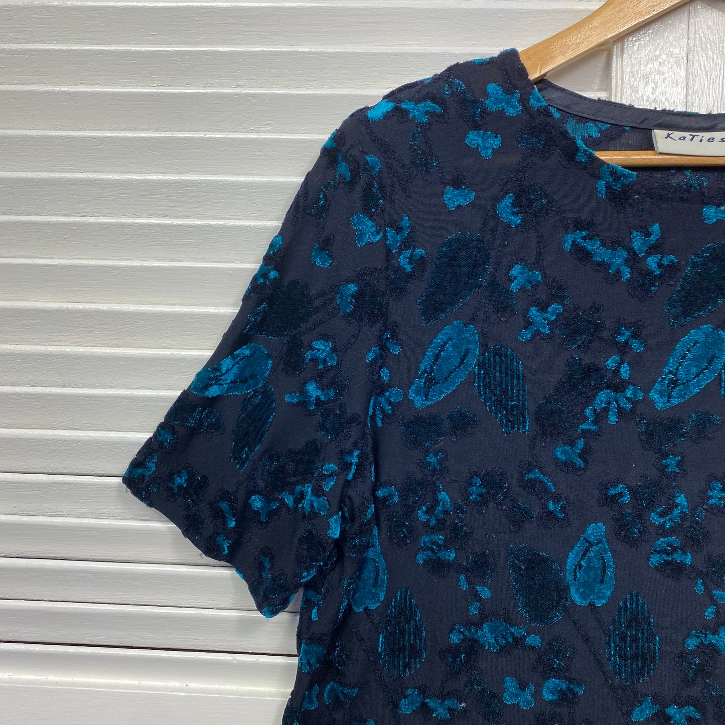 Vintage Katies Velvet Top Size 14 16 Black Blue Short Sleeve