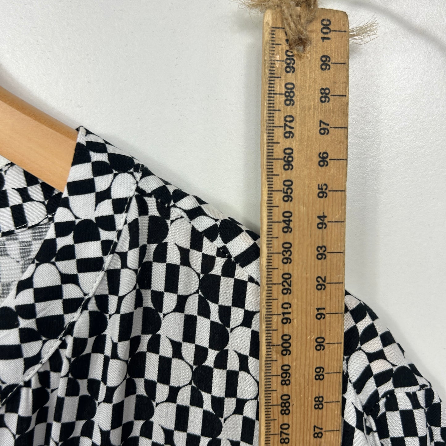 & Me Black & White Geometric Print Dress - Size 18