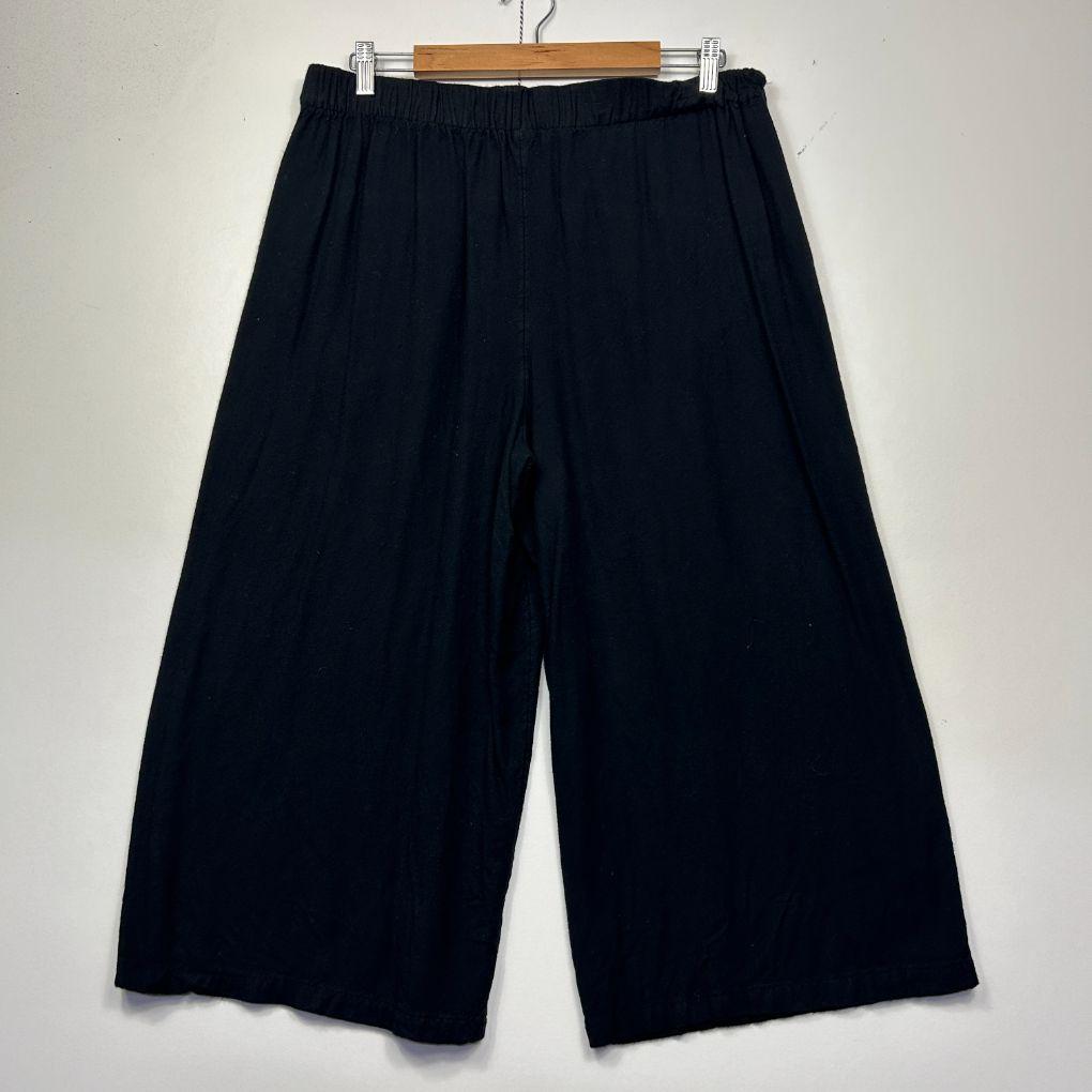 Anko Black Wide Leg Cropped Pants - Size 16