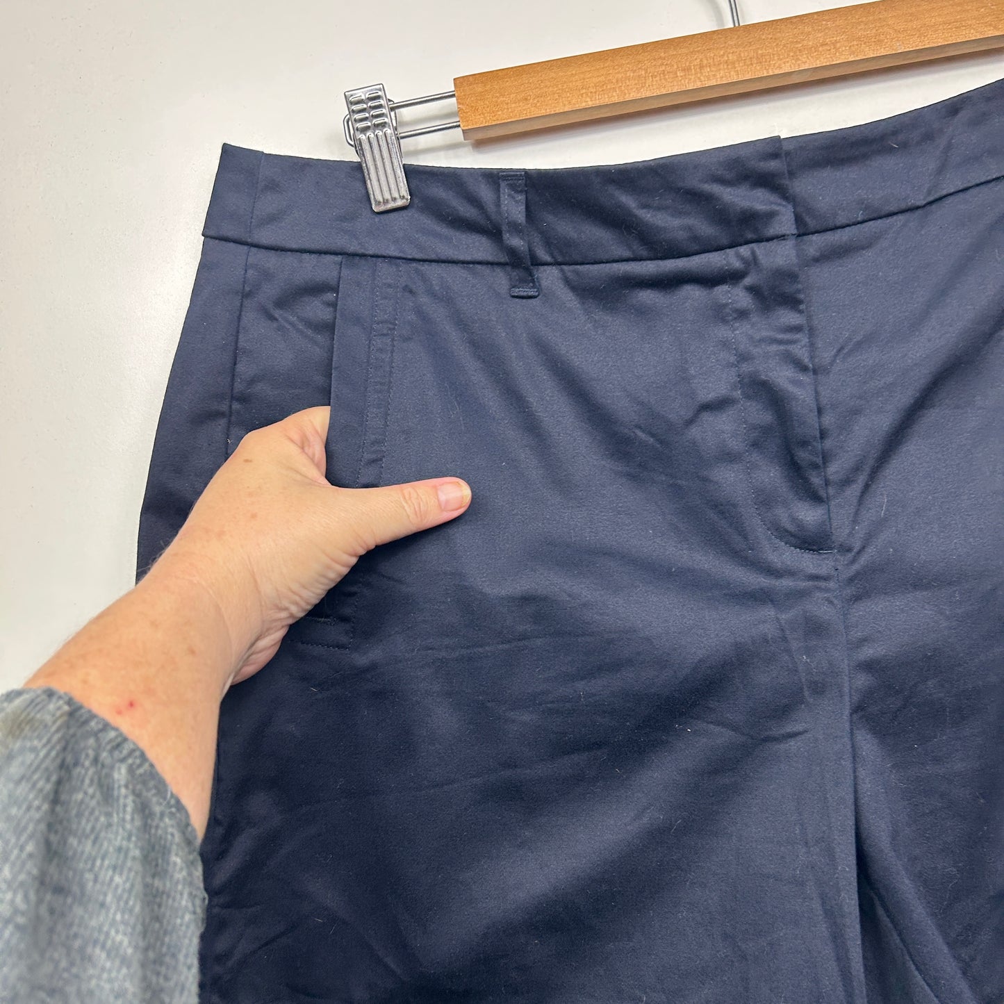 Jacqui E Shorts Size 14 Navy Pockets Zip Fly