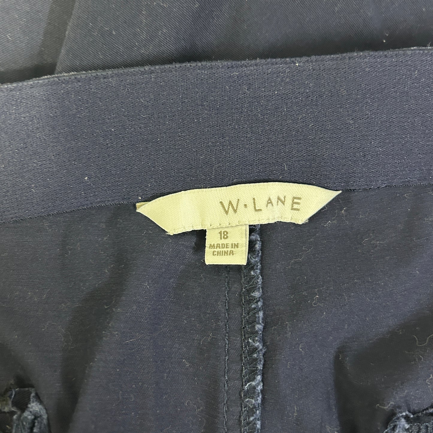 W Lane Navy Shorts - Size 18