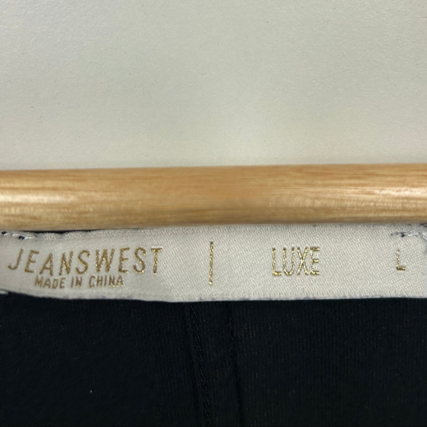 Jeanswest Luxe Top Size 14 Large Black Short Sleeve