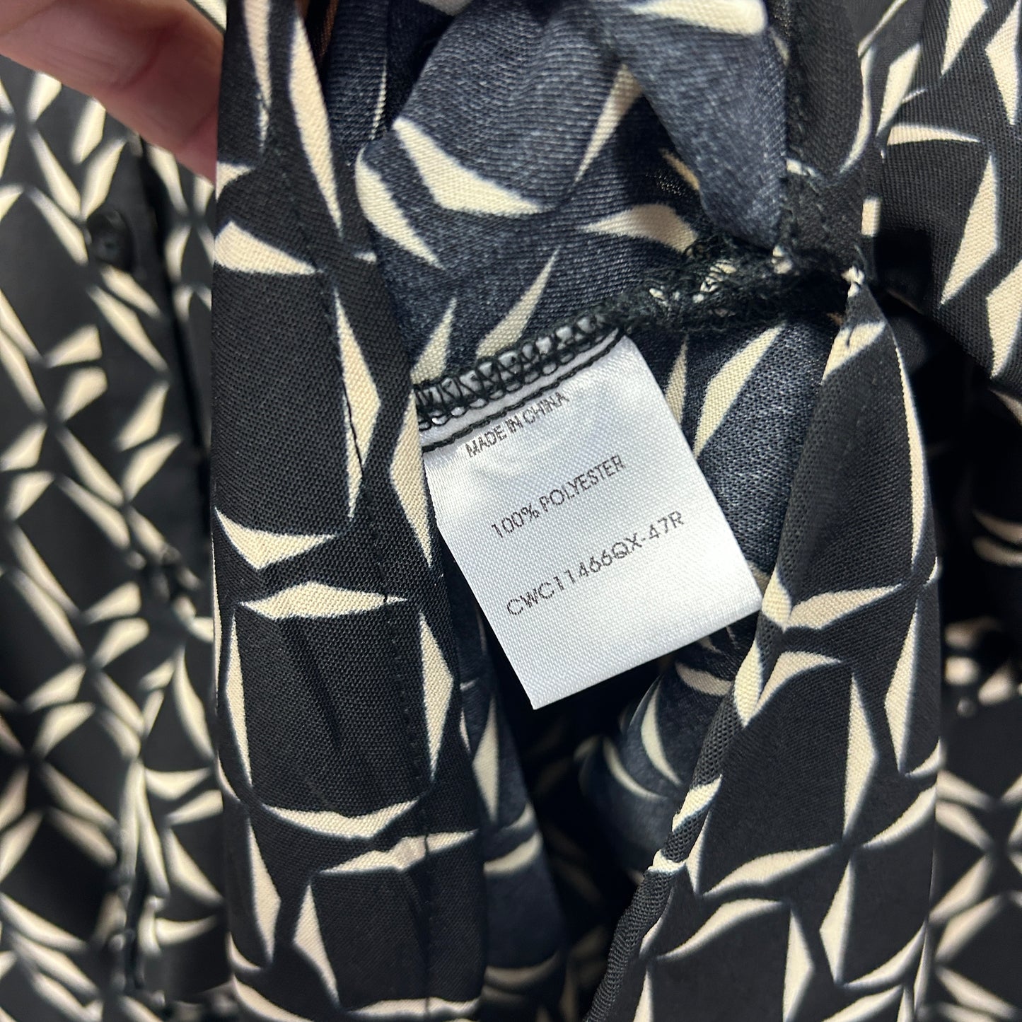You & All Top Size 16 Black Long Sleeve Button Up