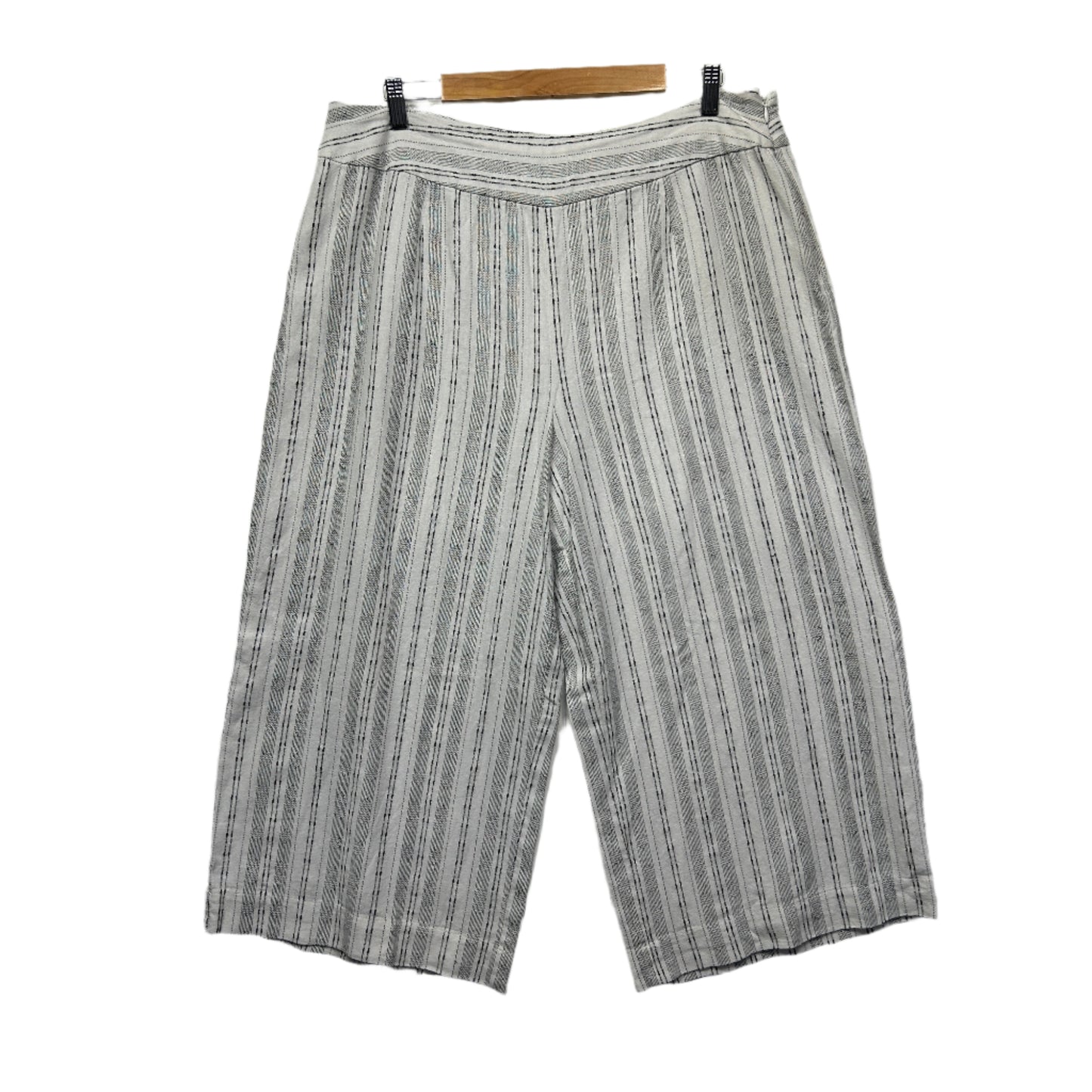 Flower Linen Pants Size 16 White Grey Striped Cropped