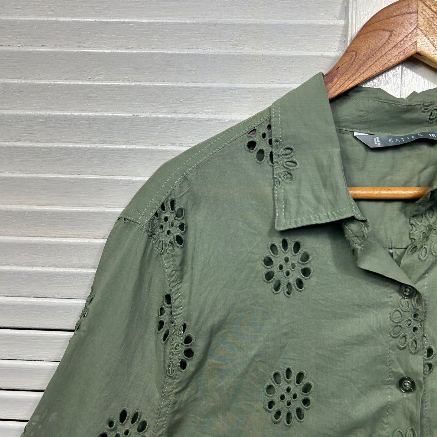 Katies Top Size 16 Olive Green Button Up 3/4 Sleeve