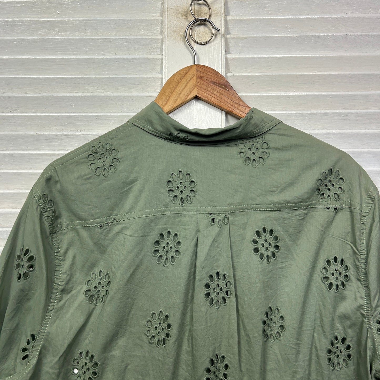 Katies Top Size 16 Olive Green Button Up 3/4 Sleeve