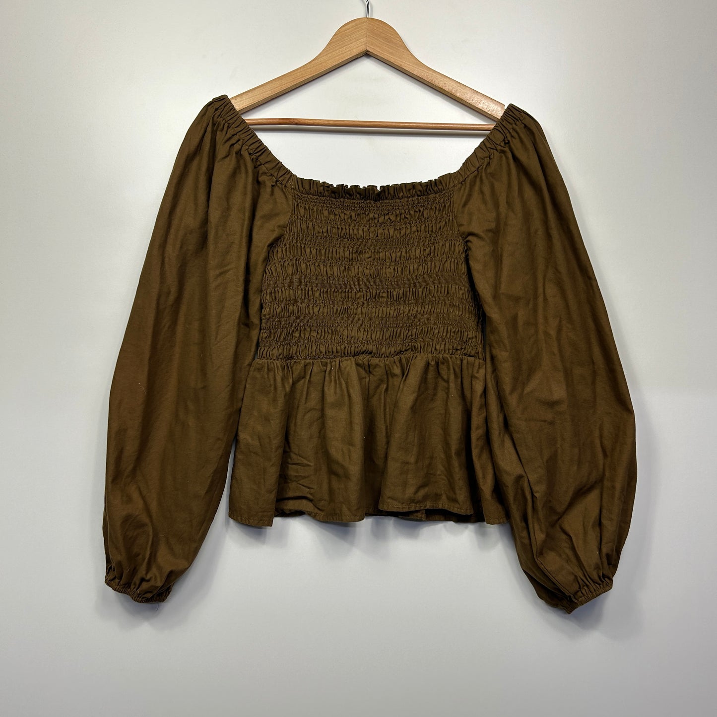 Ally Top Size 14 Long Billow Sleeve Ruched