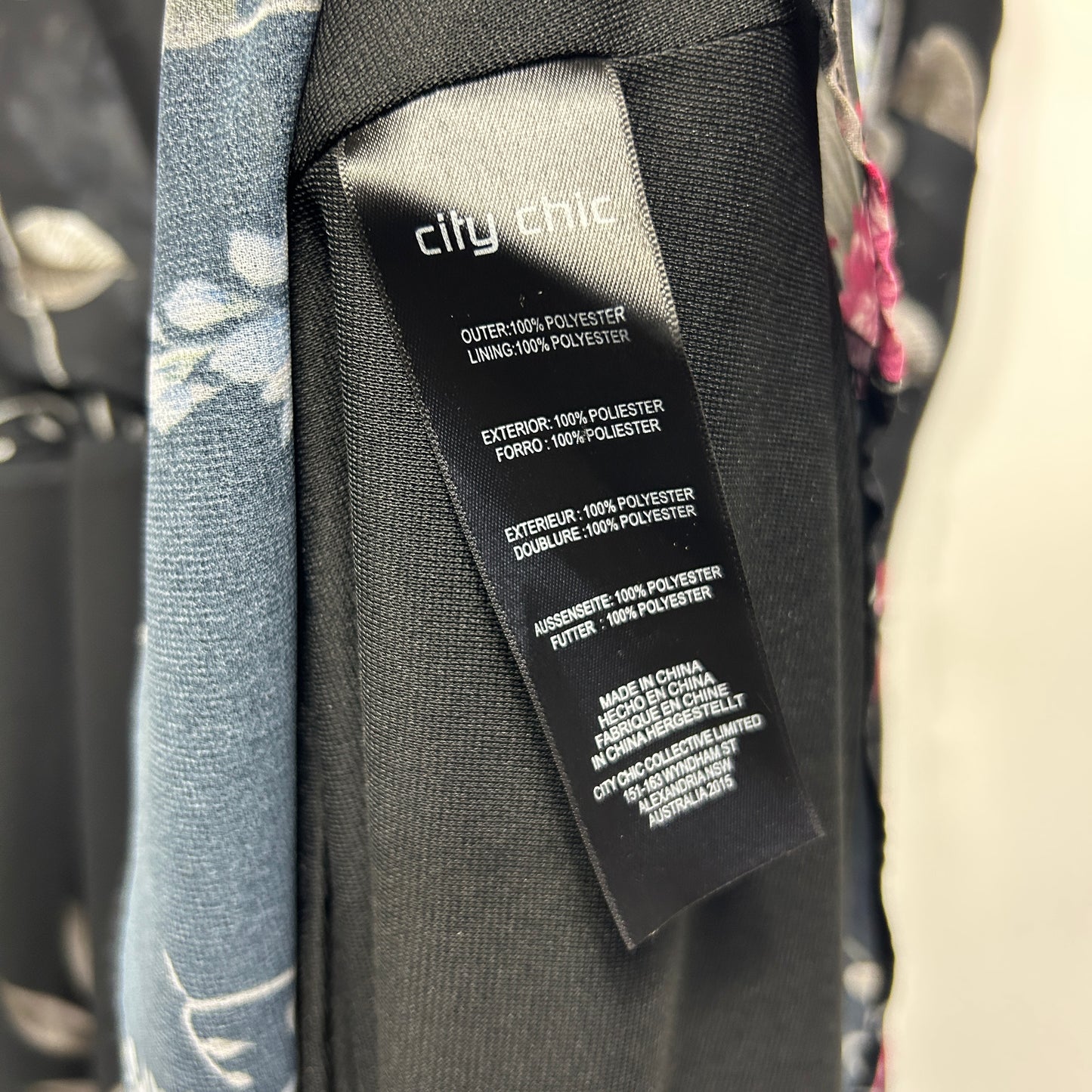 City Chic Maxi Dress Size 20 Large Short Sleeve Black Floral