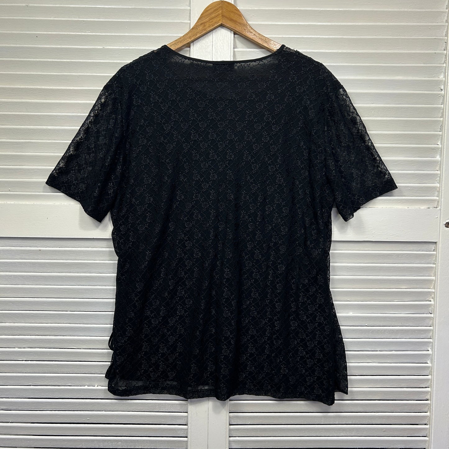 Voila Black Top Size 16 2XL Short Sleeve Sheer