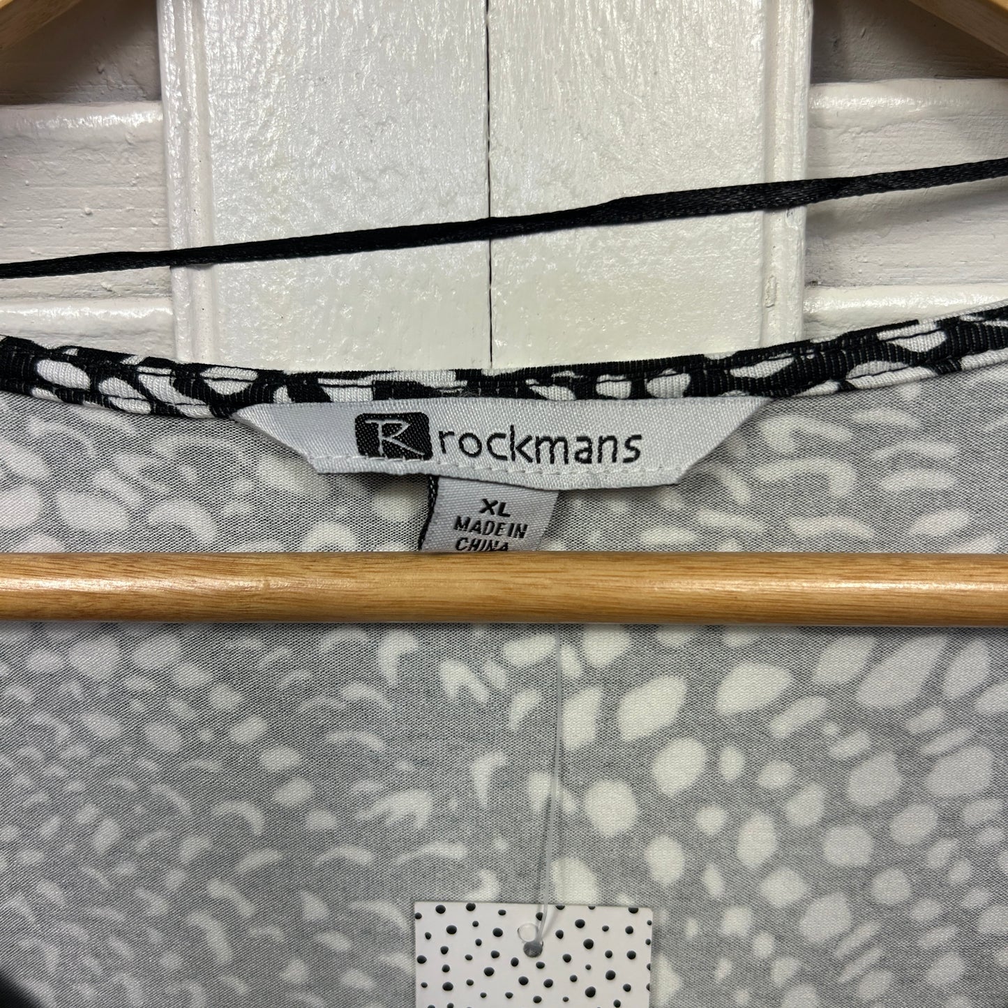 Rockmans Top Size 16 XL 3/4 Sleeve Black White New