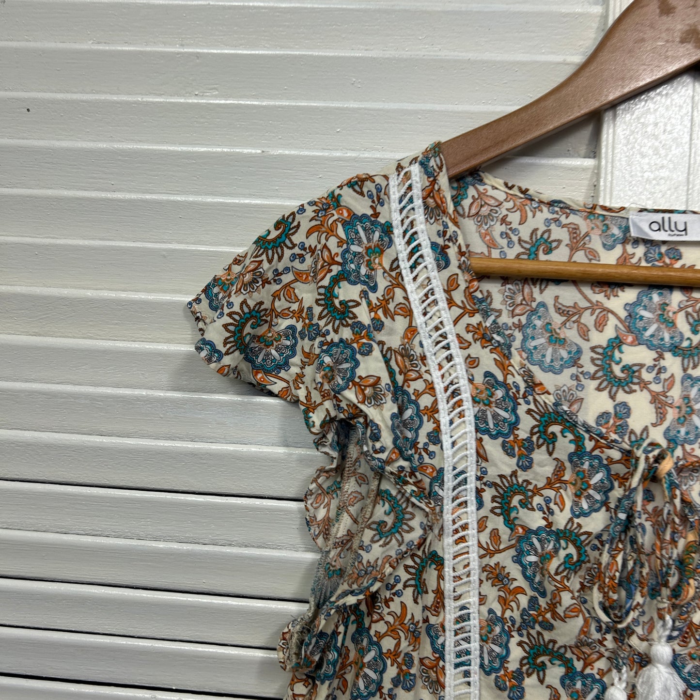 Ally Boho Top Size 14 Short Sleeve Multicoloured Floral