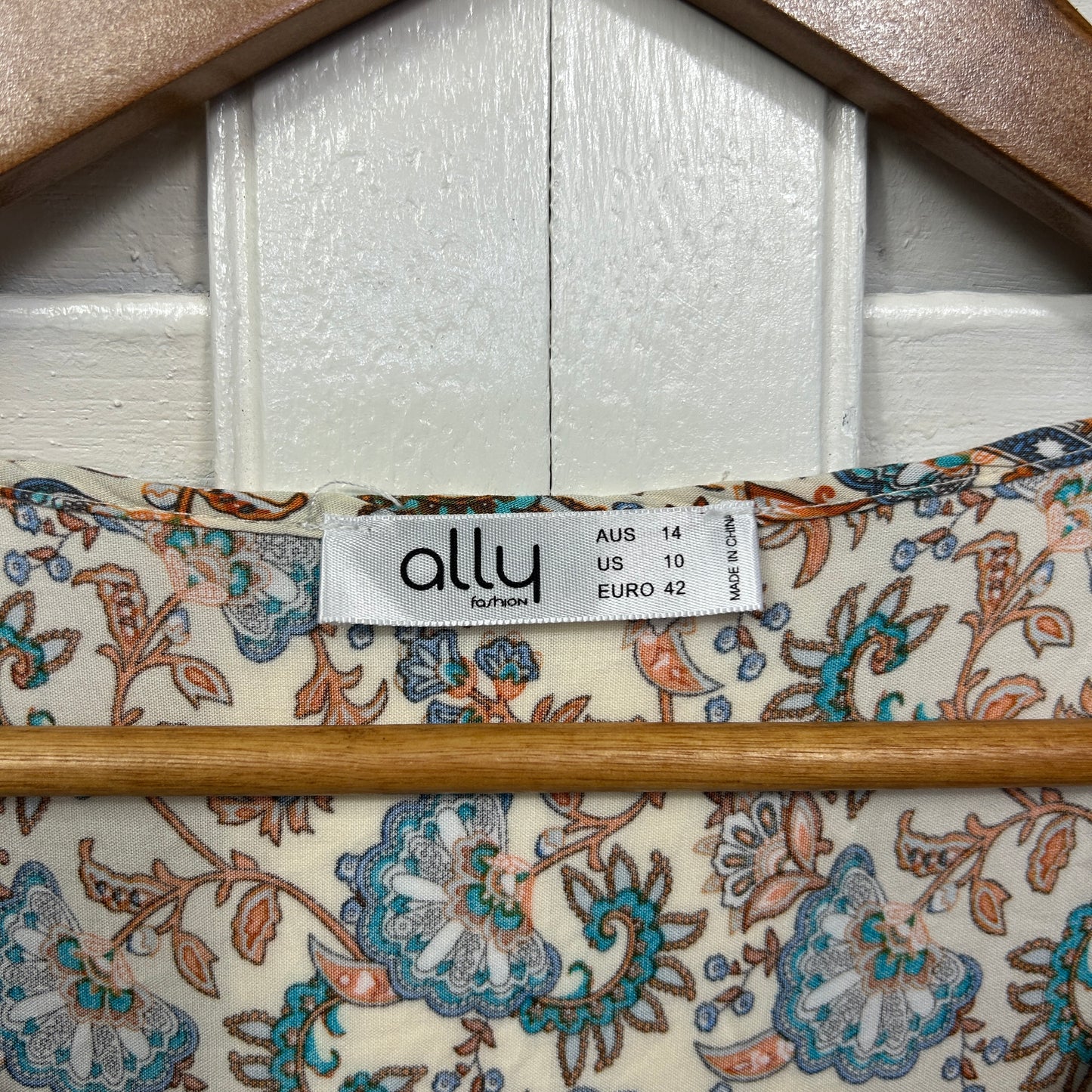 Ally Boho Top Size 14 Short Sleeve Multicoloured Floral