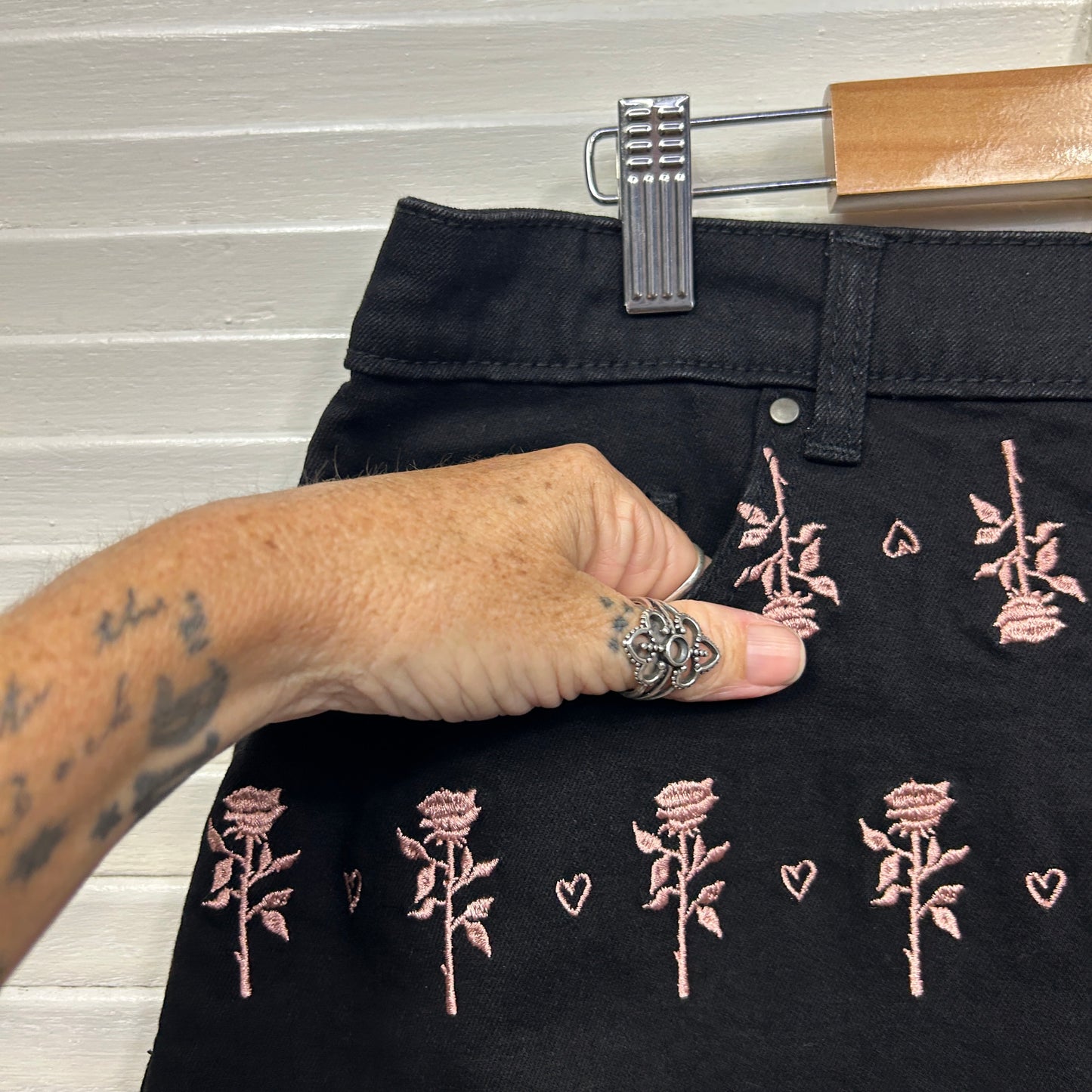 Helly Bunny Lover Skirt Size 2Xl 16 18 Black Pink Embroidered New