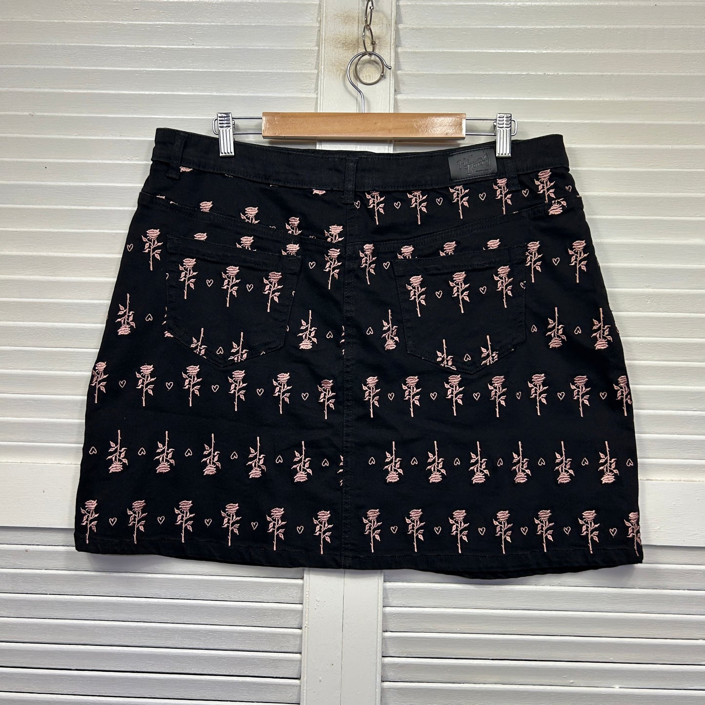 Helly Bunny Lover Skirt Size 2Xl 16 18 Black Pink Embroidered New