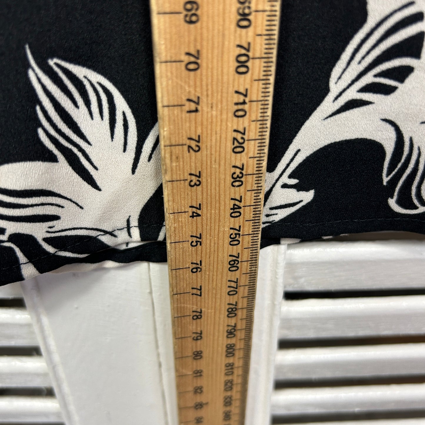 Noni B Skirt Size Large 14 Black White Floral