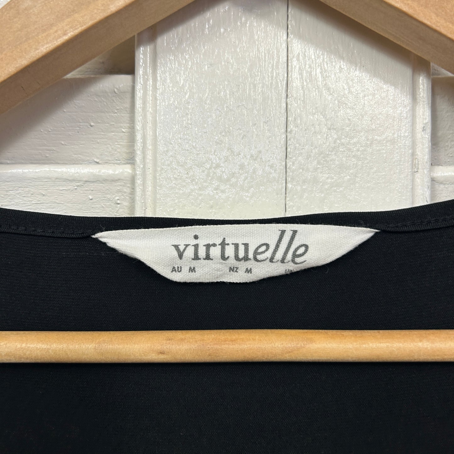 Virtuelle Dress Size 18 Medium Plus Short Sleeve Midi Length