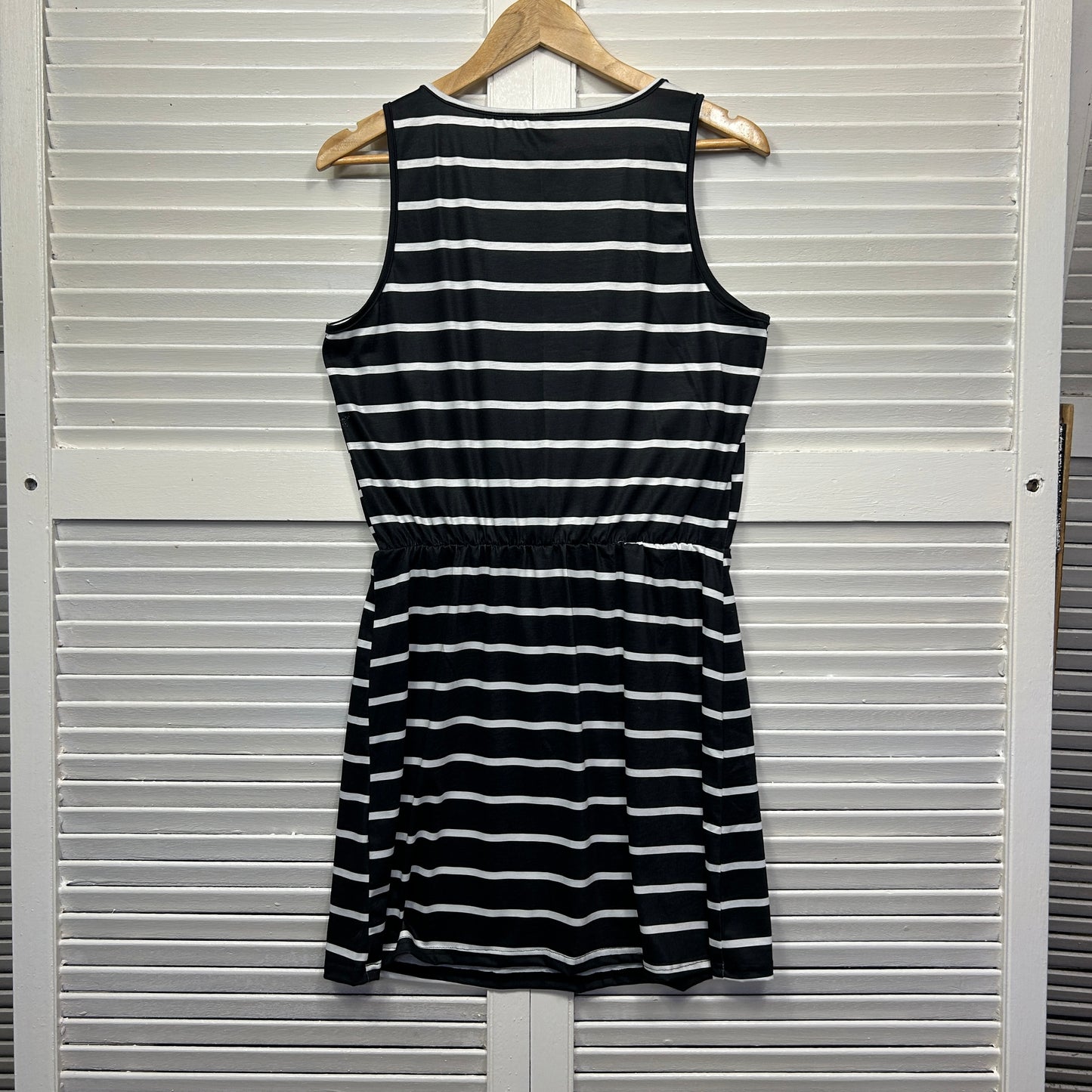 Shein Dress Size Large 14 Black White Striped Sleeveless