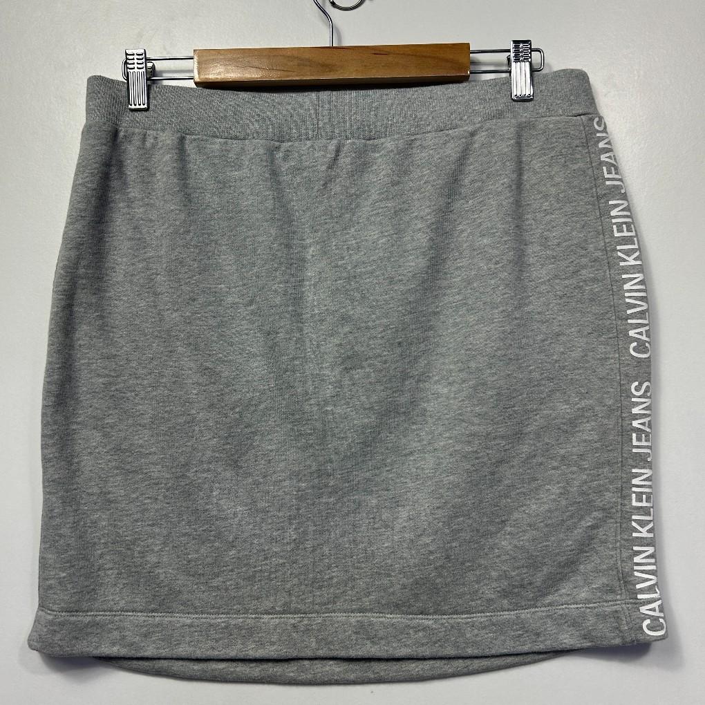 Calvin Klein Grey Lougne Skirt - Size XL