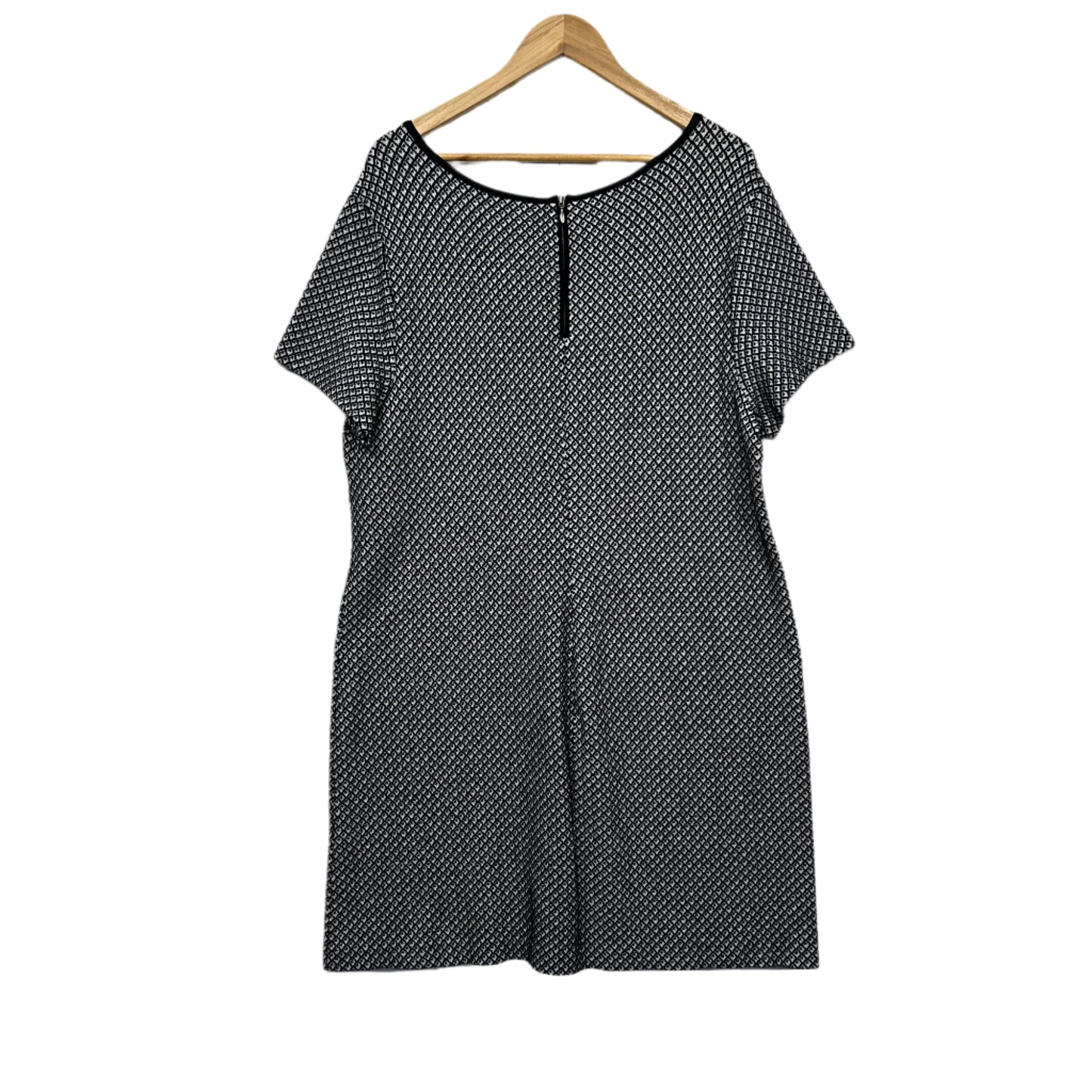 Sussan Dress Size 2XL 16 18 Black White Viscose Cotton Blend Short Sleeve
