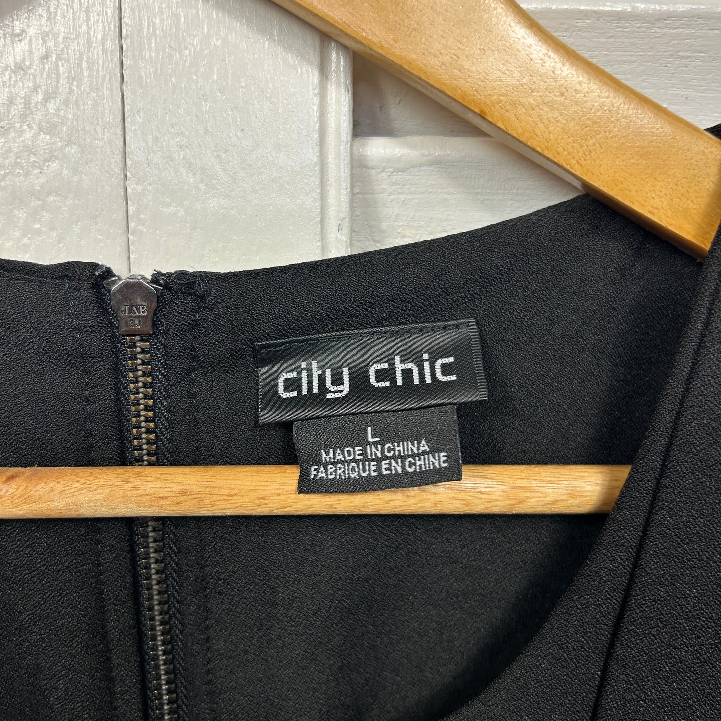 City Chic Dress Size 20 Large Plus Black Sleeveless Fit & Flare Cocktail