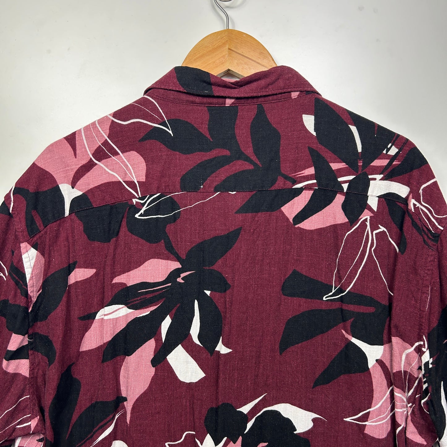Connor Shirt Size 3Xl Slim Fit Short Sleeve Maroon Floral
