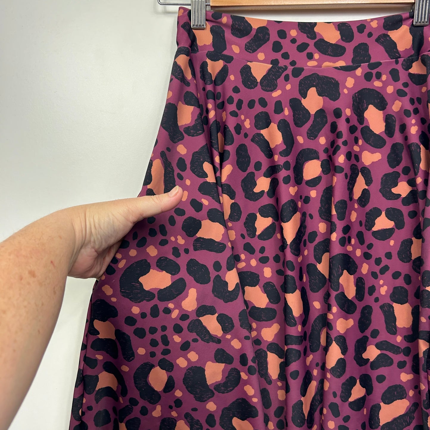 exoticathletica Skirt Size Large 14 Pink Animal Print