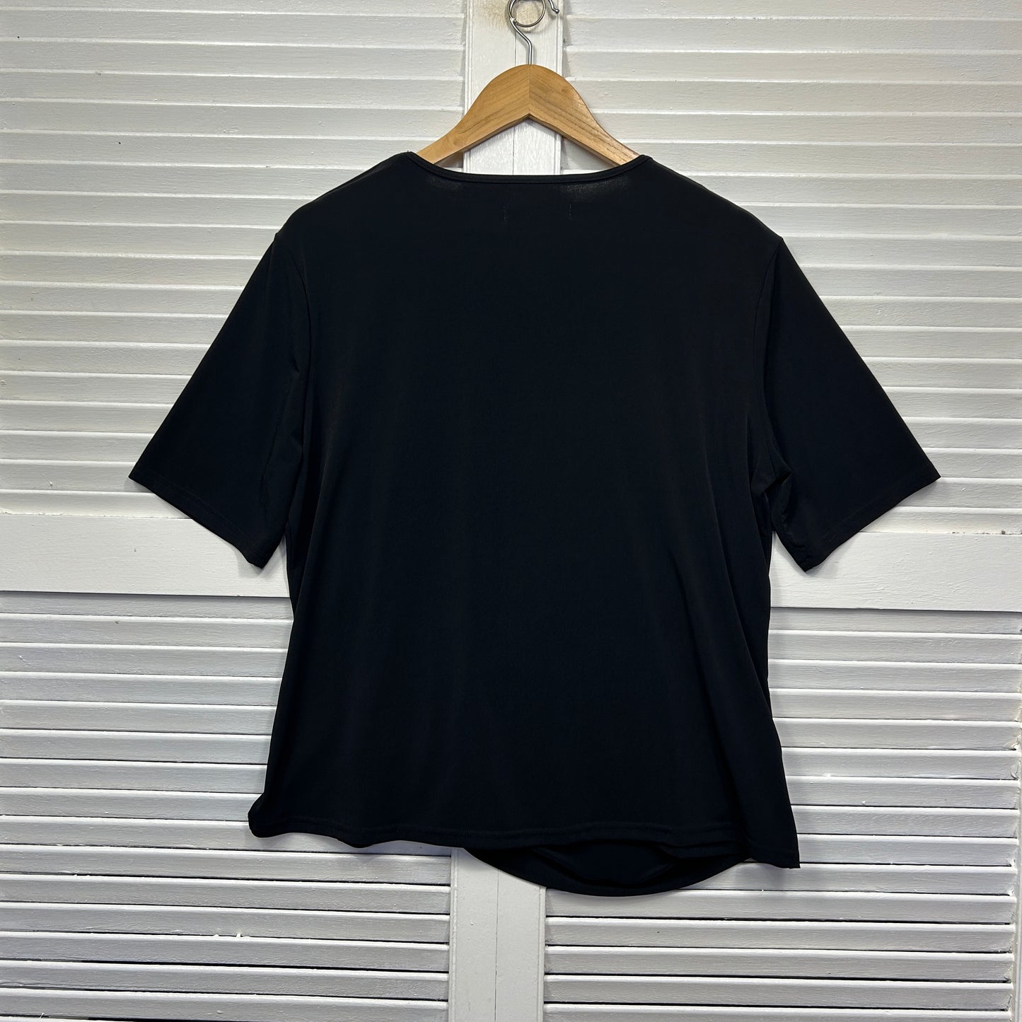 Portofino Top Size 16 Black Short Sleeve Made in Australia