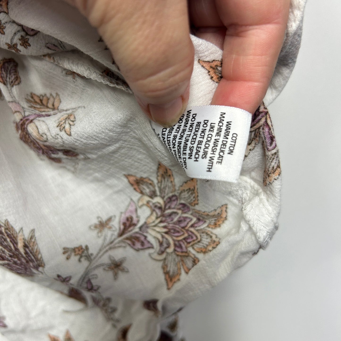 Target Top Size 14 Long Sleeve White Floral Cotton