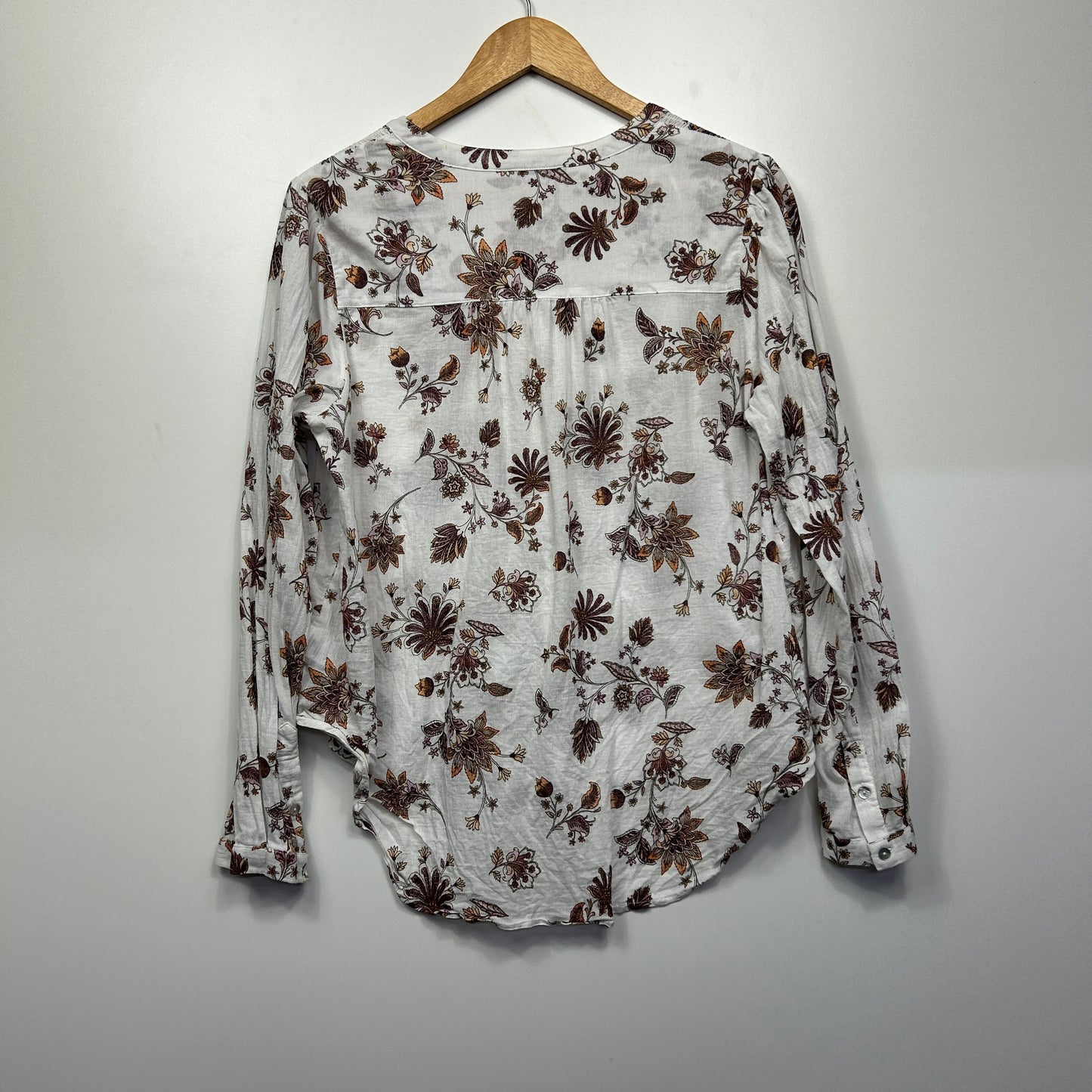 Target Top Size 14 Long Sleeve White Floral Cotton