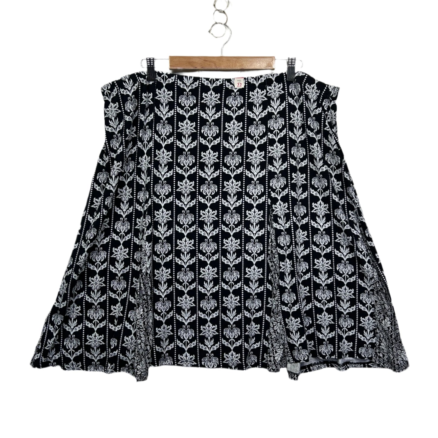 Millers Midi Skirt Size 22 Black White Pleated Elastic Waist New