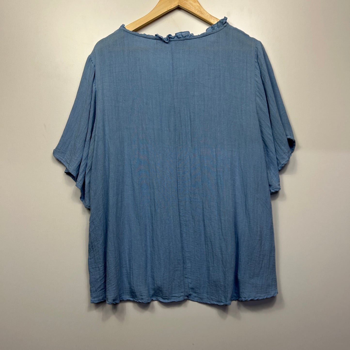 Willow Tree Top Size 18 Blue Short Sleeve Ruffles