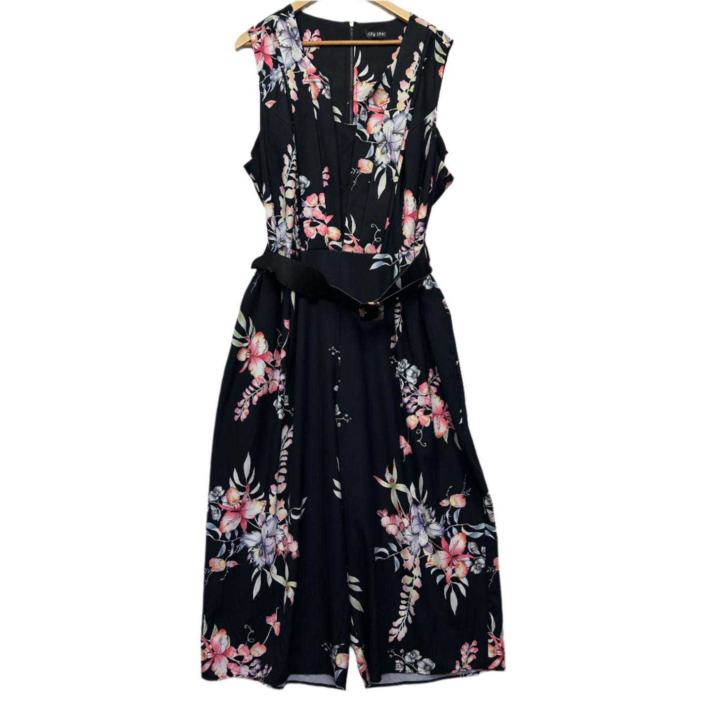 City Chic Jumpsuit Size 16? Sleeveless Pockets Black Floral Belted