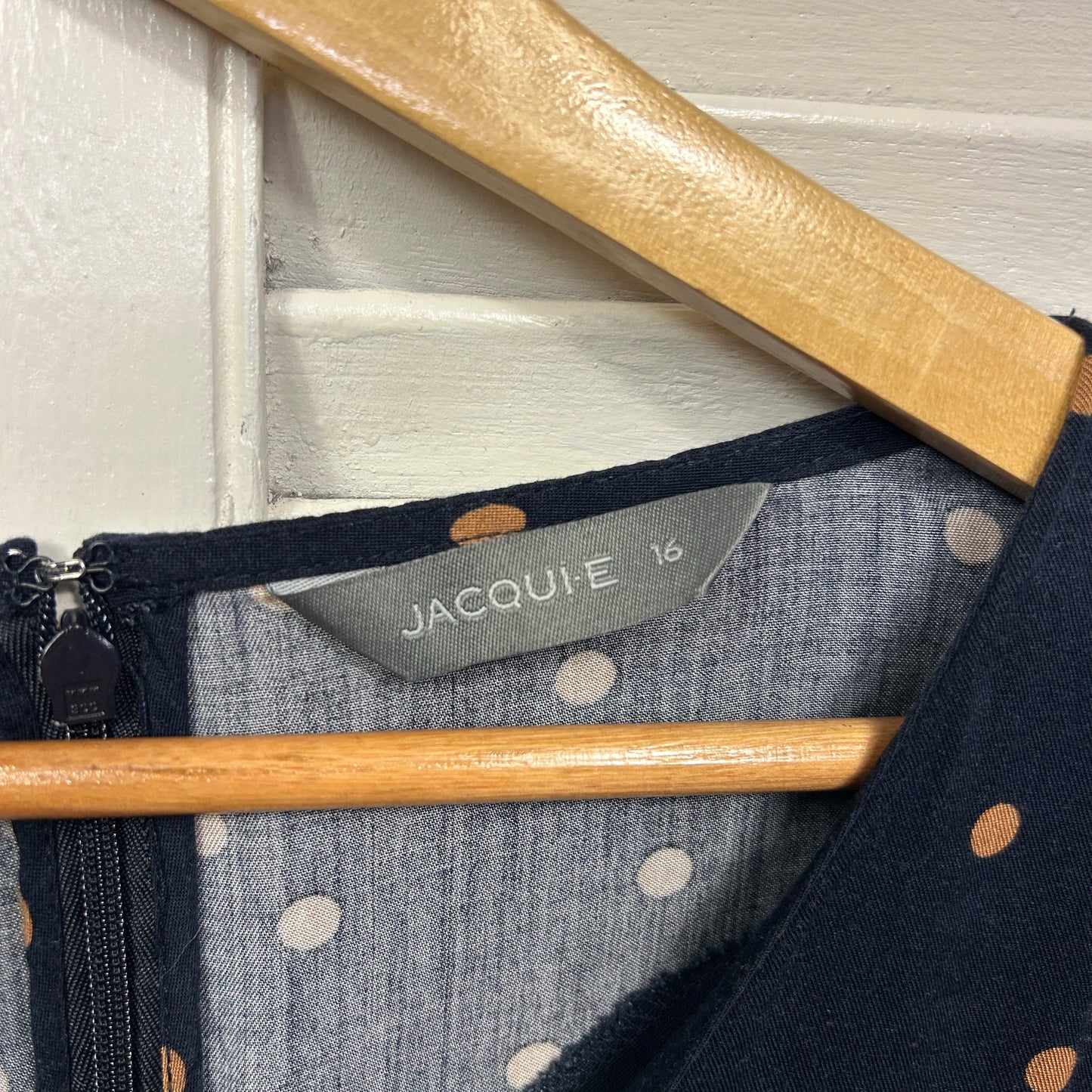 Jacqui E Dress Size Large 14 Navy Mustard Short Sleeve Polka Dots Viscose Belt