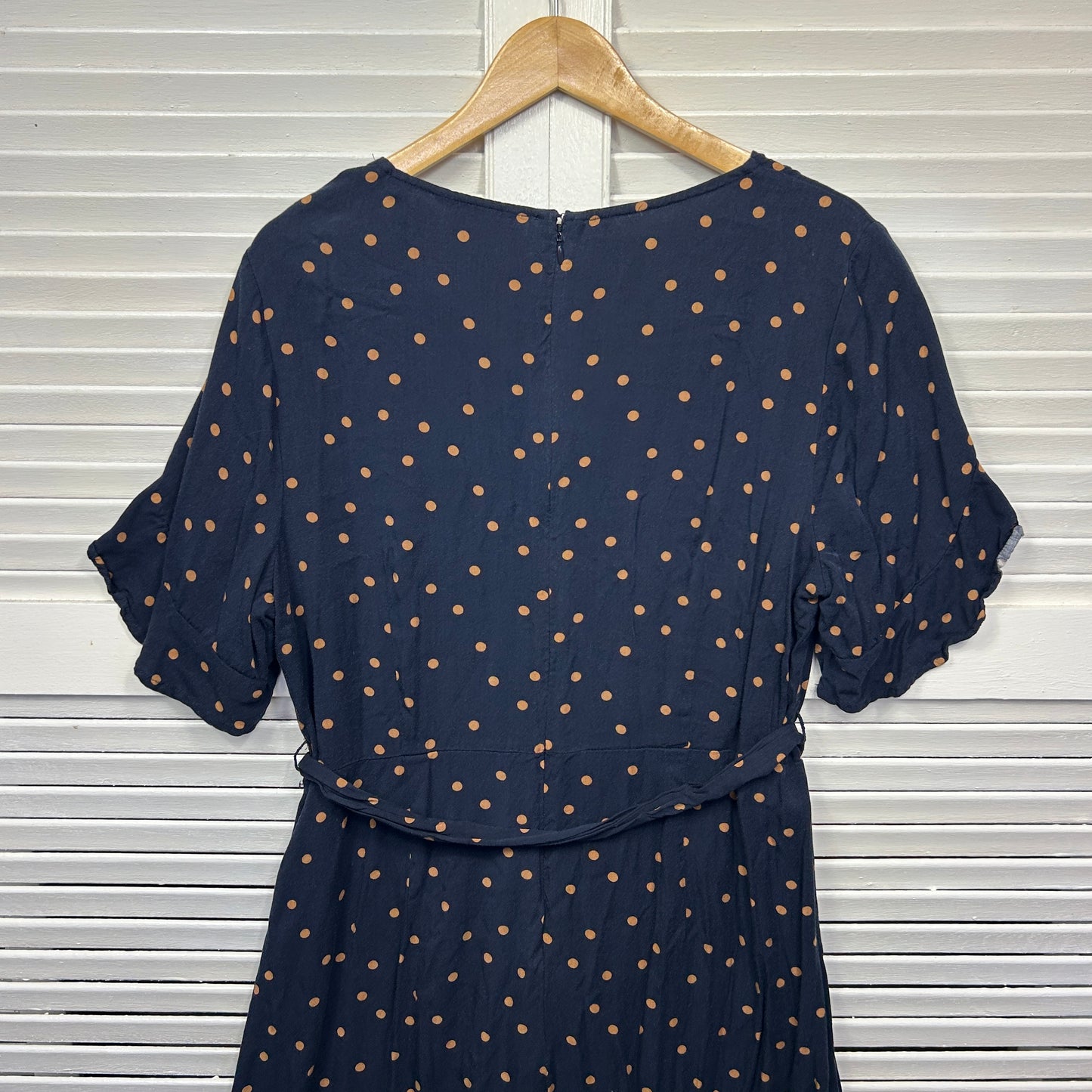 Jacqui E Dress Size Large 14 Navy Mustard Short Sleeve Polka Dots Viscose Belt