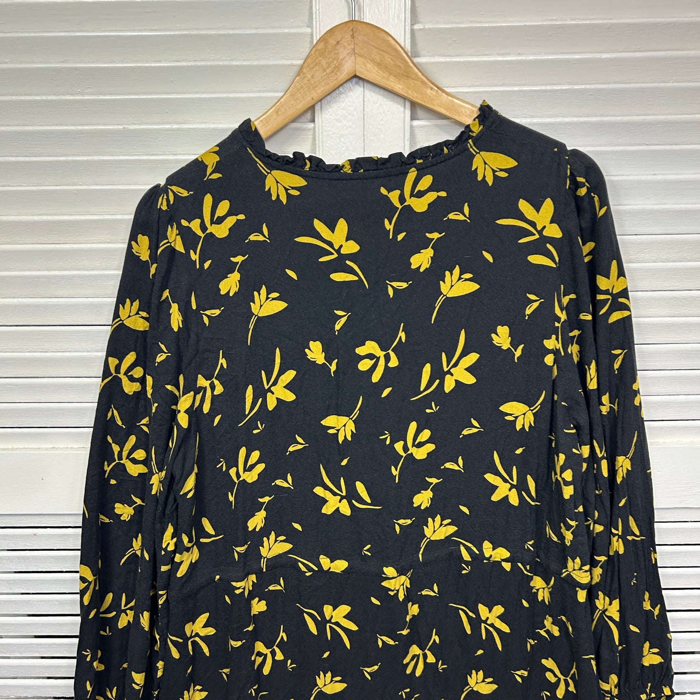 & Me Maxi Dress Size 16 Black Yellow Floral Long Sleeve