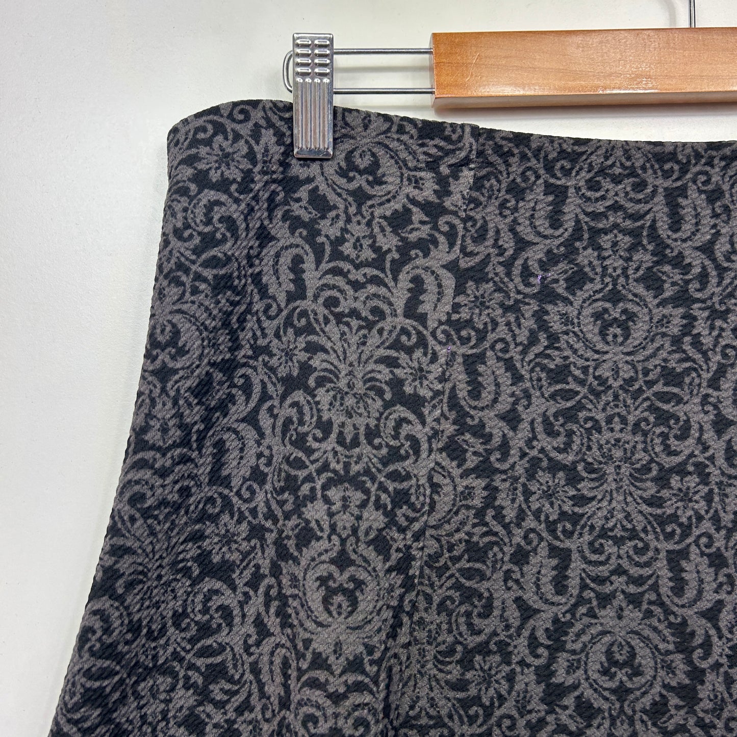 Millers Skirt Size 16 Black Elastic Waist
