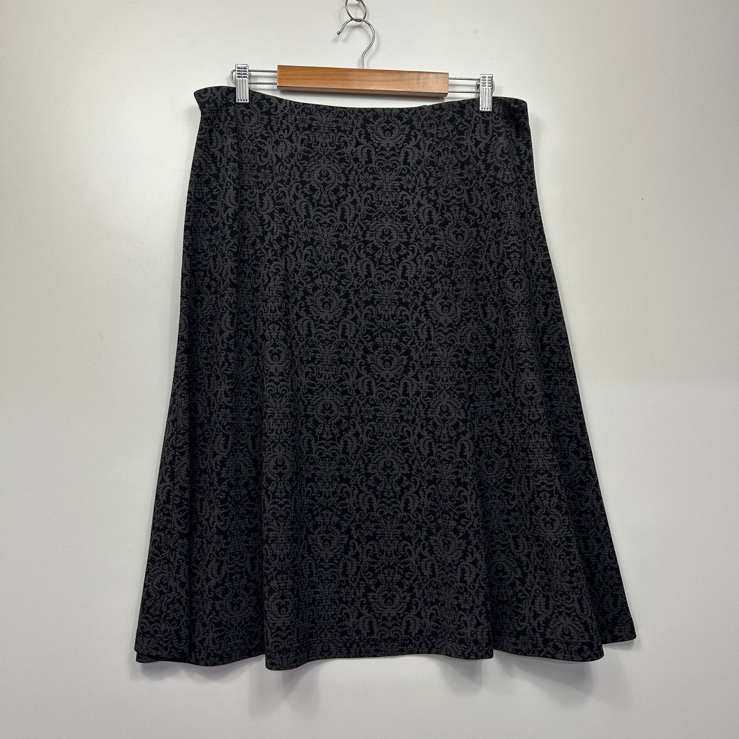 Millers Skirt Size 16 Black Elastic Waist
