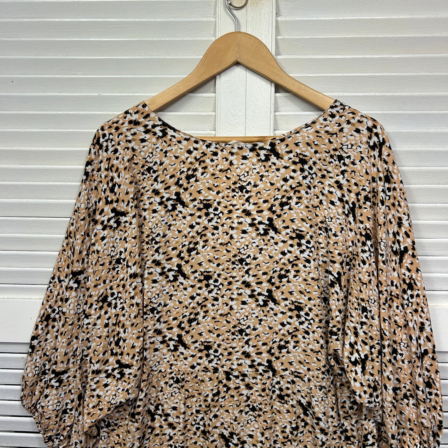 Abode Luxe Maxi Dress Medium Large 12 14 Long Sleeve Rayon